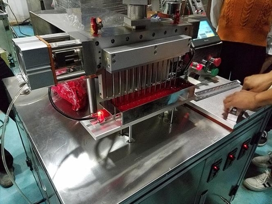 Máquina de rellenar de la barra de labios del acero inoxidable, línea de embotellado automática multifuncional