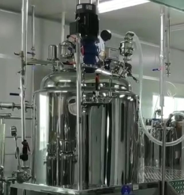 Máquina cosmética 63RPM del mezclador del emulsionante de la crema corporal del vacío a prueba de fugas