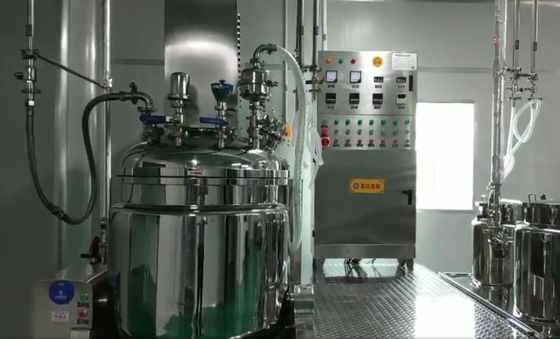 Máquina cosmética 63RPM del mezclador del emulsionante de la crema corporal del vacío a prueba de fugas