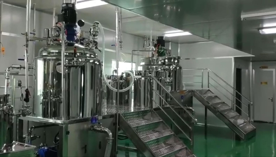 Máquina cosmética 63RPM del mezclador del emulsionante de la crema corporal del vacío a prueba de fugas