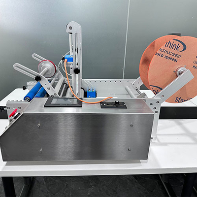 Máquina de etiquetado de relleno redonda de la botella que capsula 220V 50HZ para industrial