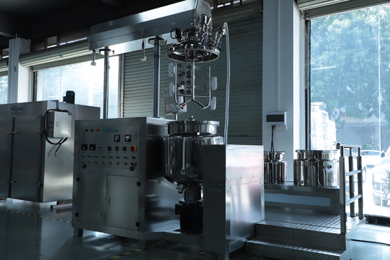 63Rpm Mezclador de emulsionantes cosméticos con método de calentamiento Sistema de vacío de aceite caliente eléctrico a vapor